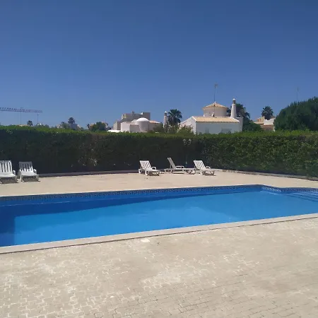 17 Arcos - Casas & Papeis Armação de Pêra